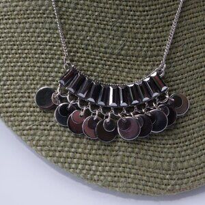 Women`s silver tone / gun metal necklace. 16in.